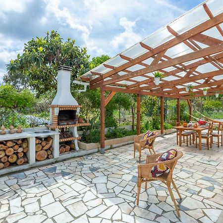 Chitaka'S Organic Farmhouse In Ribatejo Santo Estevao  Dış mekan fotoğraf